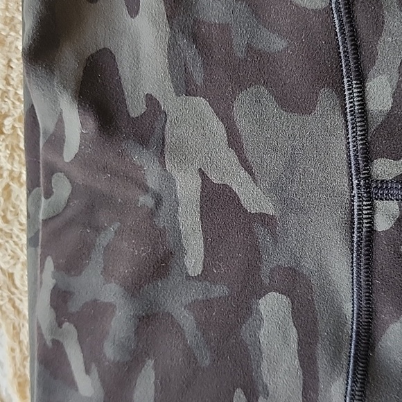 EUC - Lululemon Align Pant Full Length 28" in Incognito Camo Multi Gator Green. - Picture 6 of 6